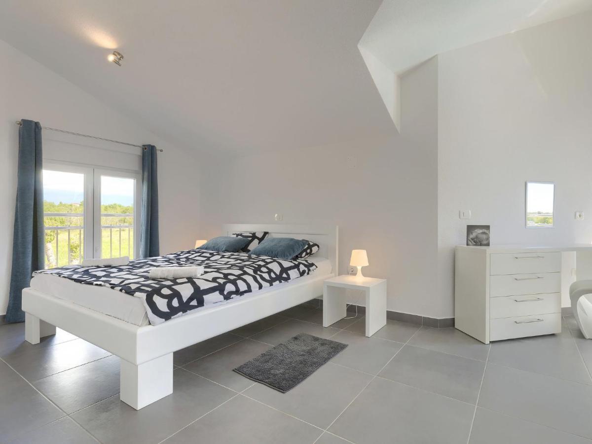 Holiday Home Villa Gocci By Interhome Kmeti Exteriör bild