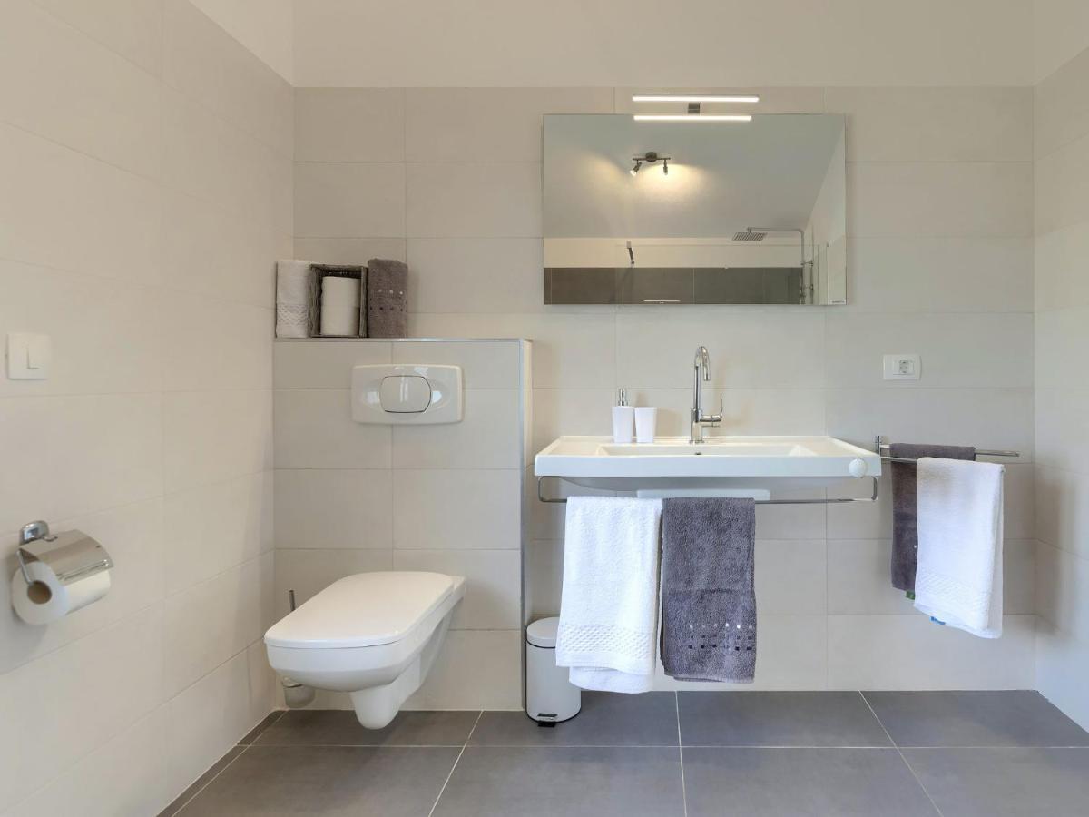 Holiday Home Villa Gocci By Interhome Kmeti Exteriör bild